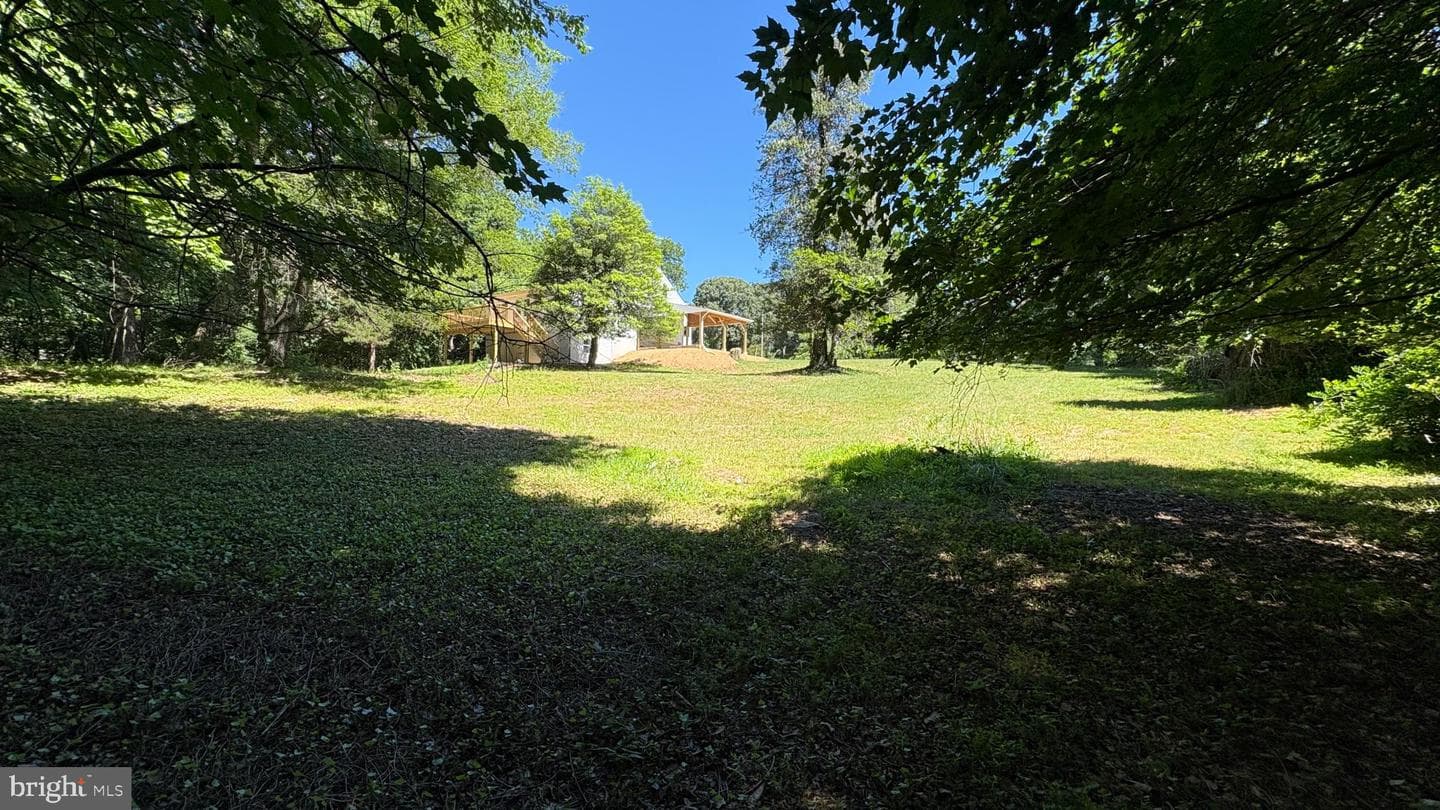 105 Simmons Road photo 18