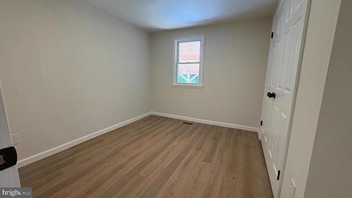 105 Simmons Road photo 6