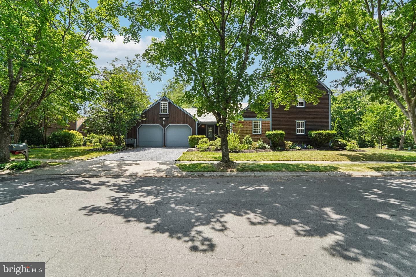 355 Broadview Lane photo 2