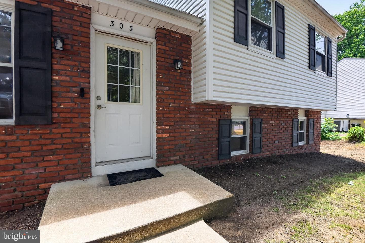 303 Ternwing Drive, Arnold