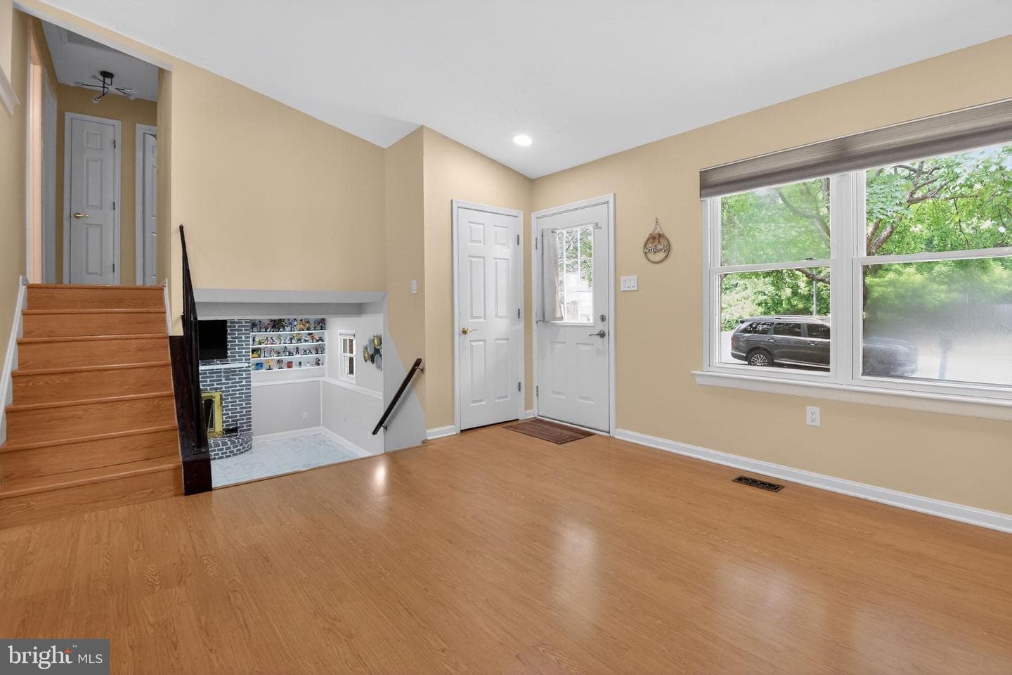 303 Ternwing Drive photo 5