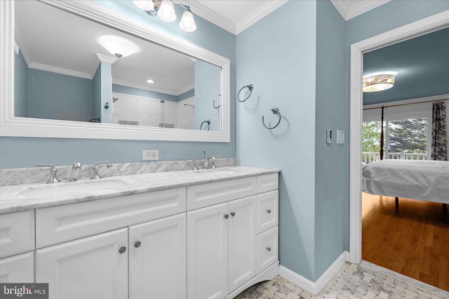 305 Saint Ives Drive photo 35