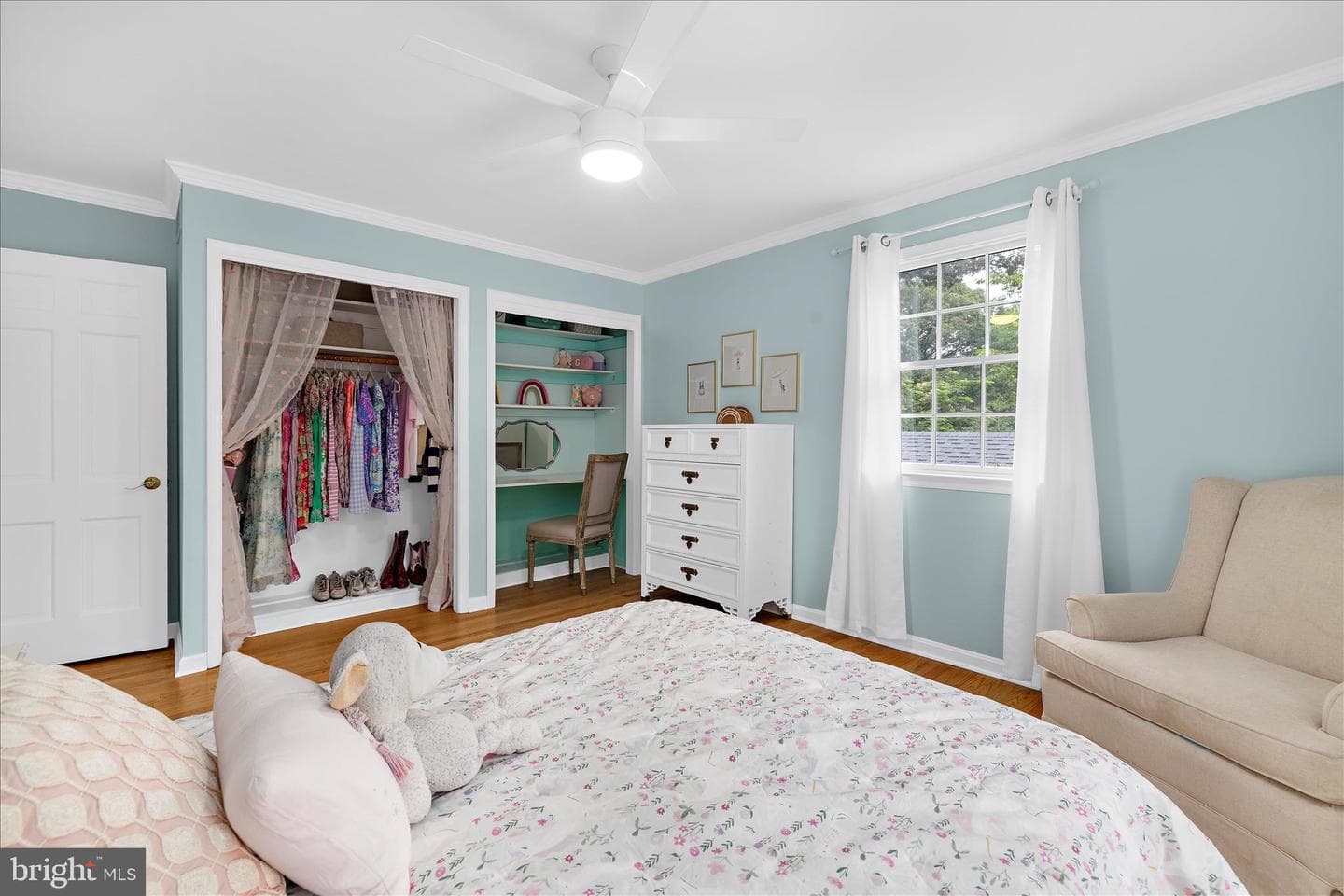 305 Saint Ives Drive photo 45