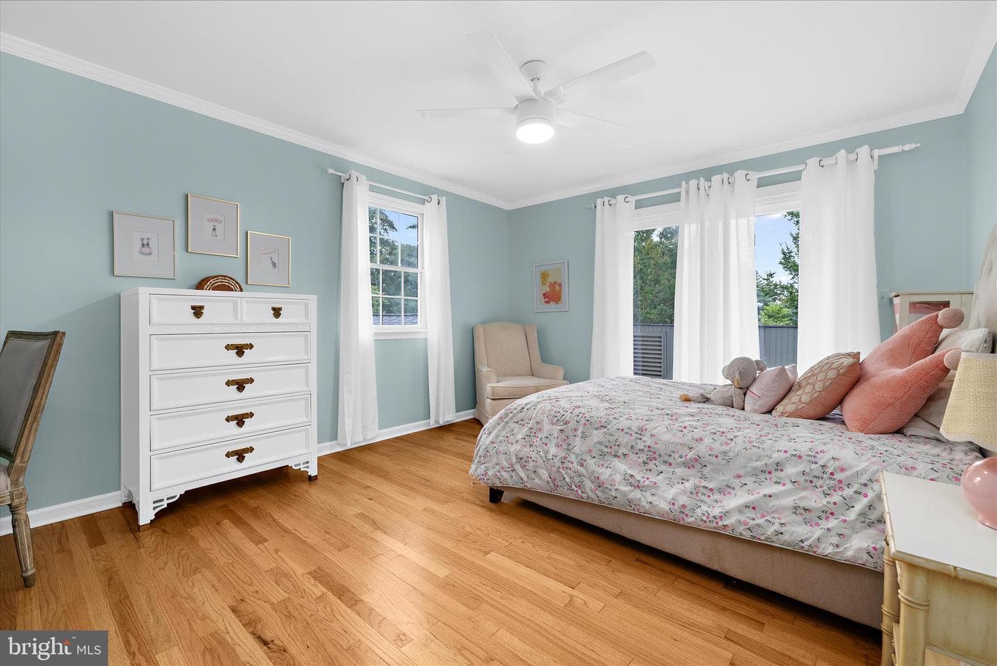 305 Saint Ives Drive photo 46