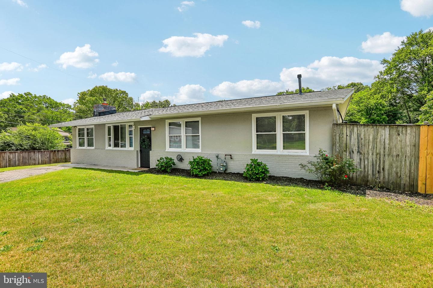209 Otis Drive photo 3