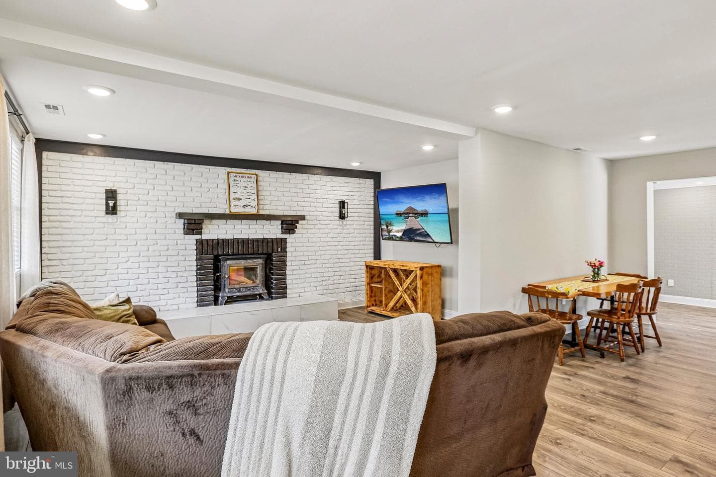 209 Otis Drive photo 5