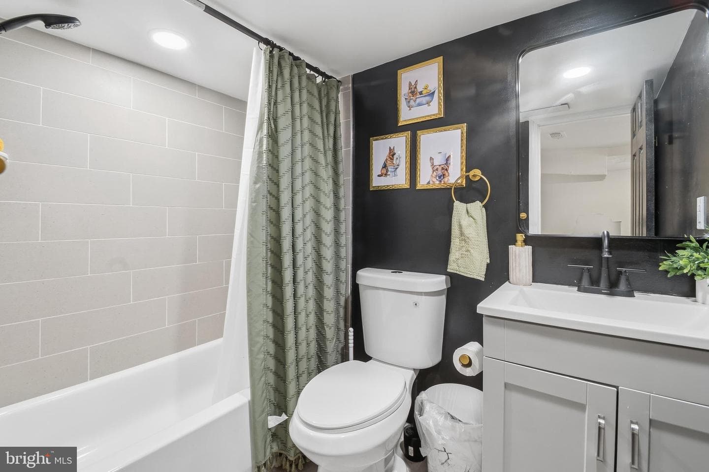 312 Orchard Avenue photo 20