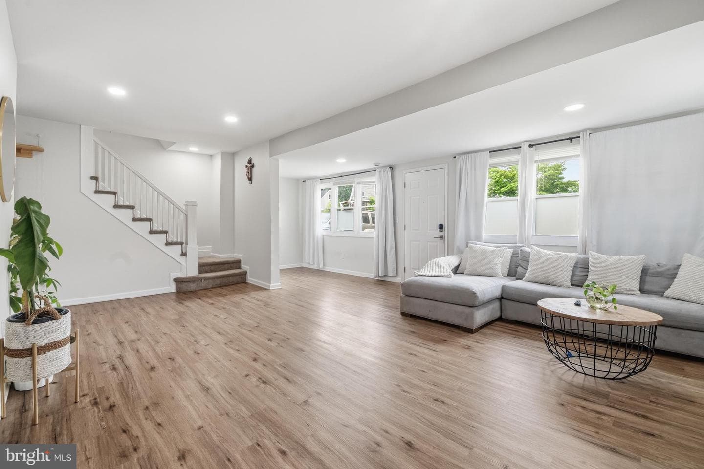 312 Orchard Avenue photo 6