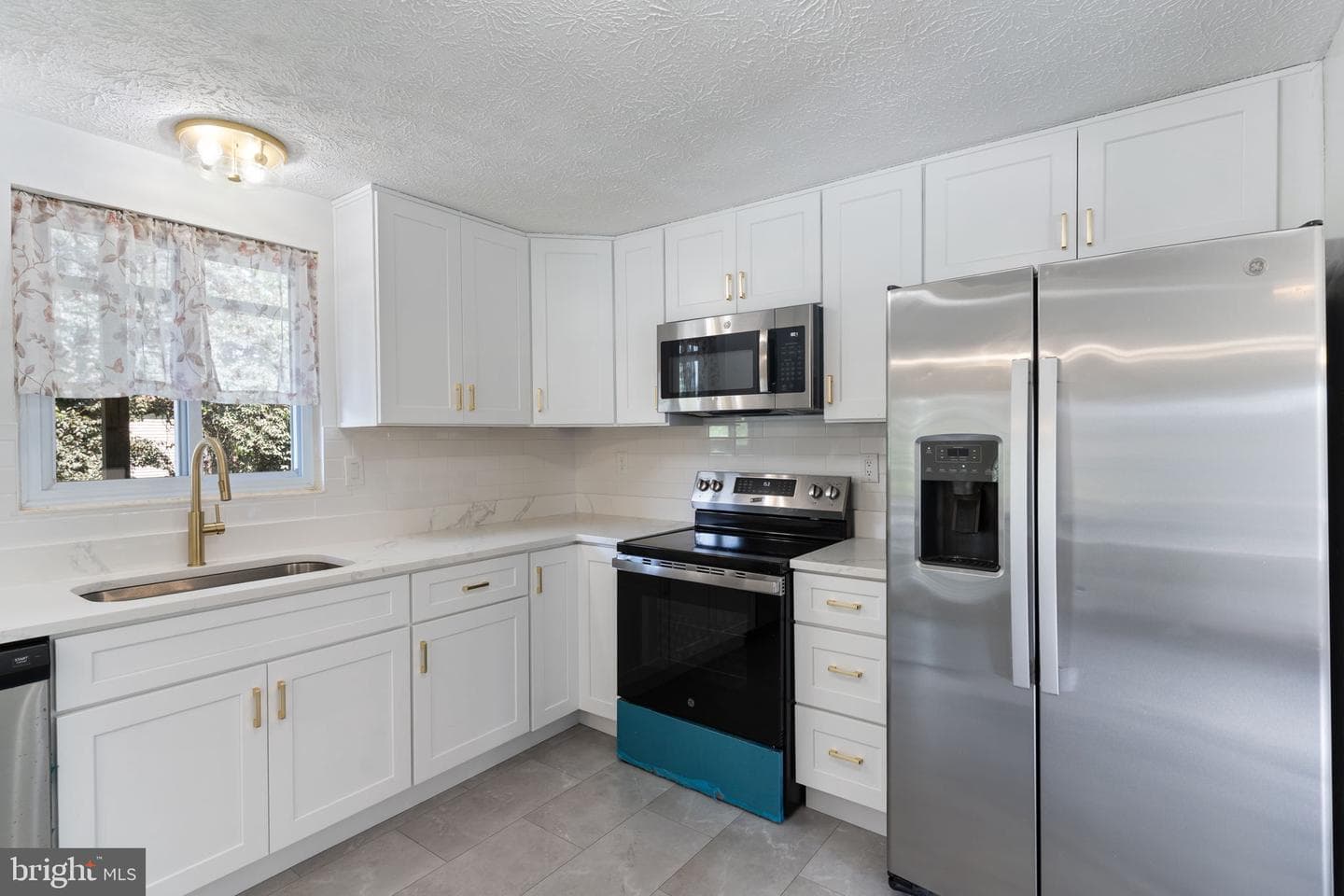1424 Boulder Lane photo 9