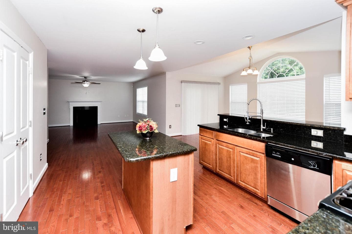 1638 Coolidge Avenue photo 14
