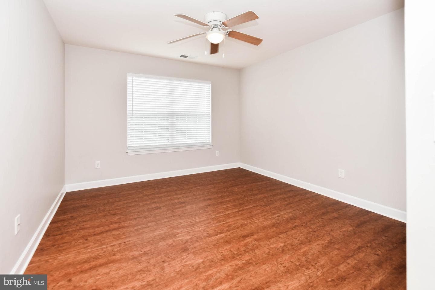 1638 Coolidge Avenue photo 36