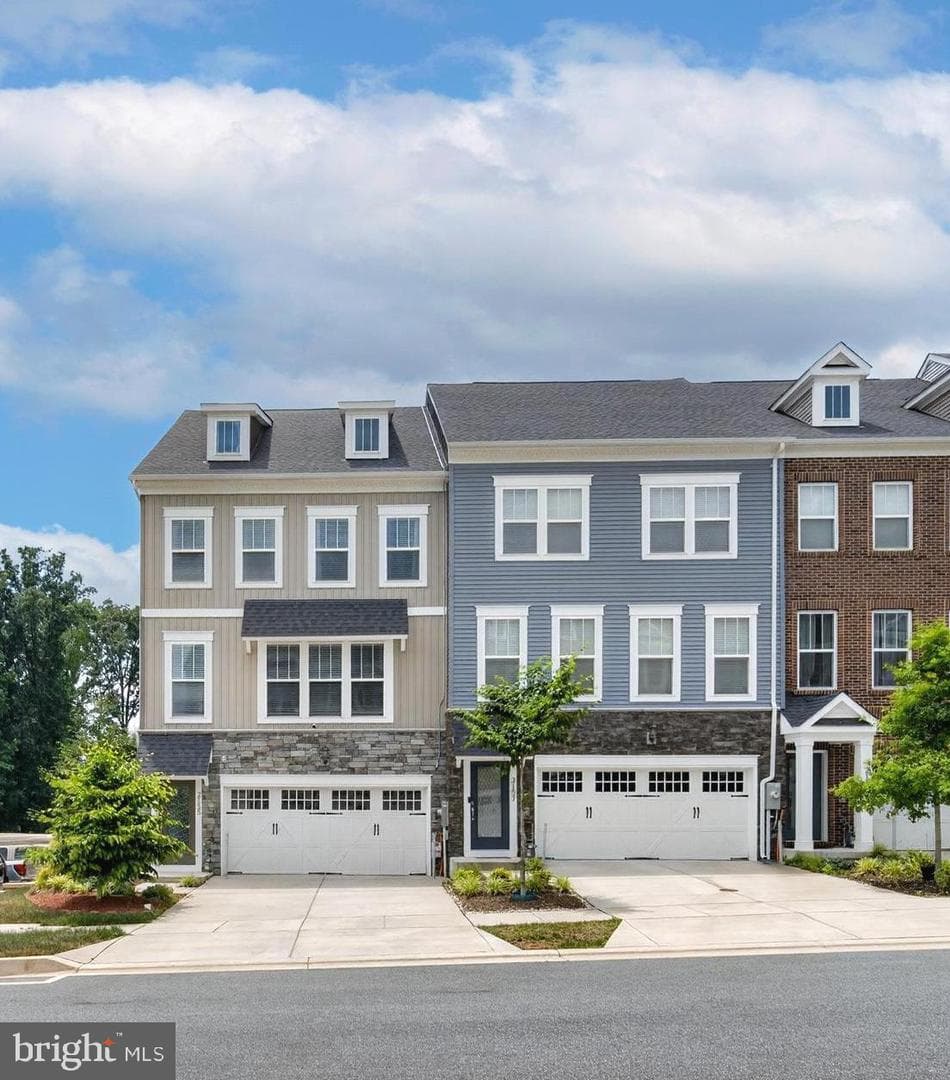 2155 Otter Creek Cir, Hanover