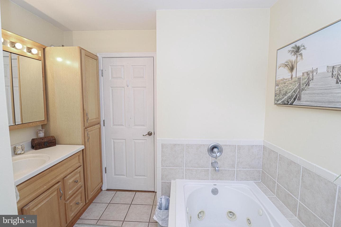 914 Holly Avenue photo 22