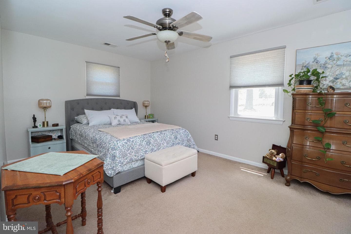 914 Holly Avenue photo 24
