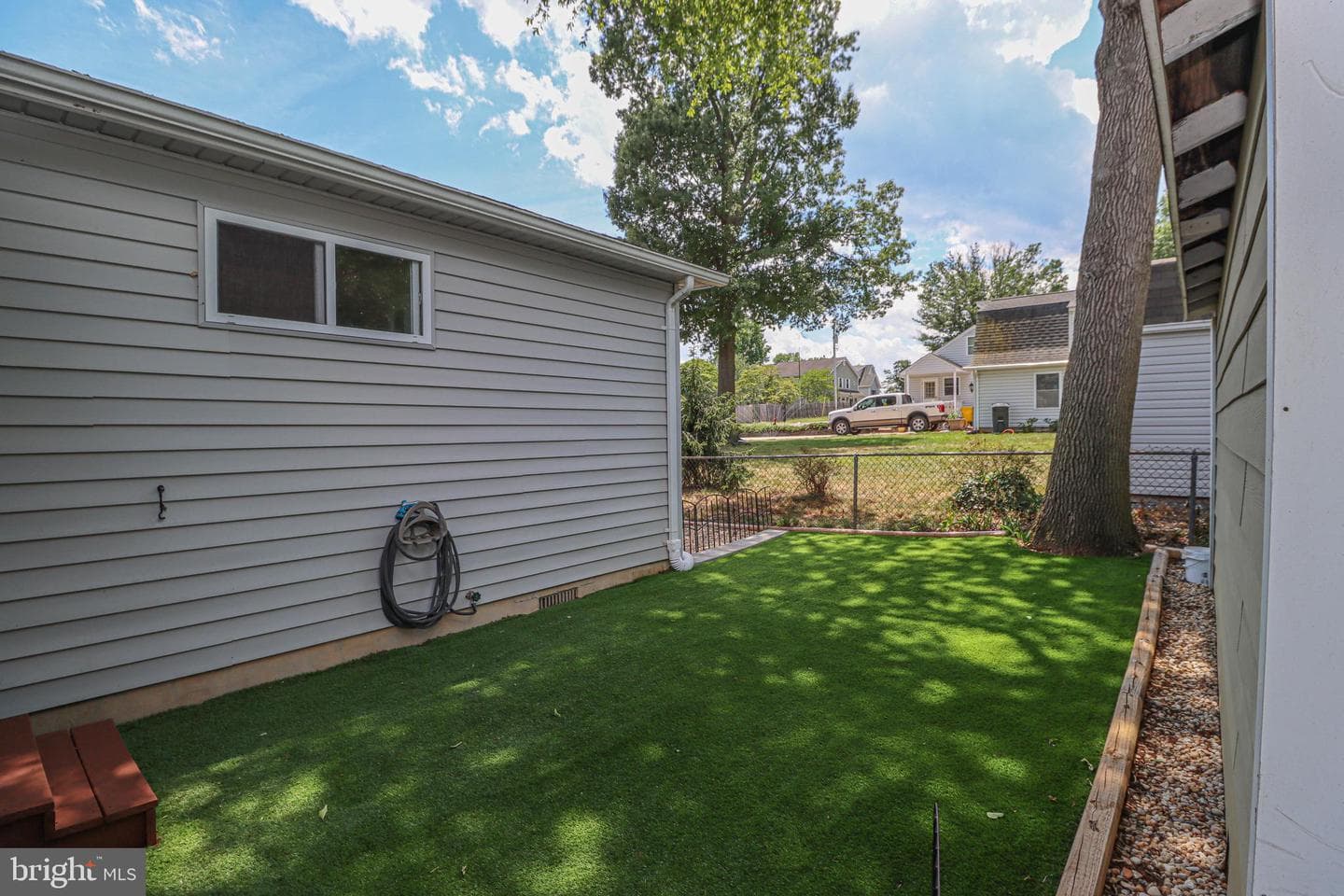 914 Holly Avenue photo 31