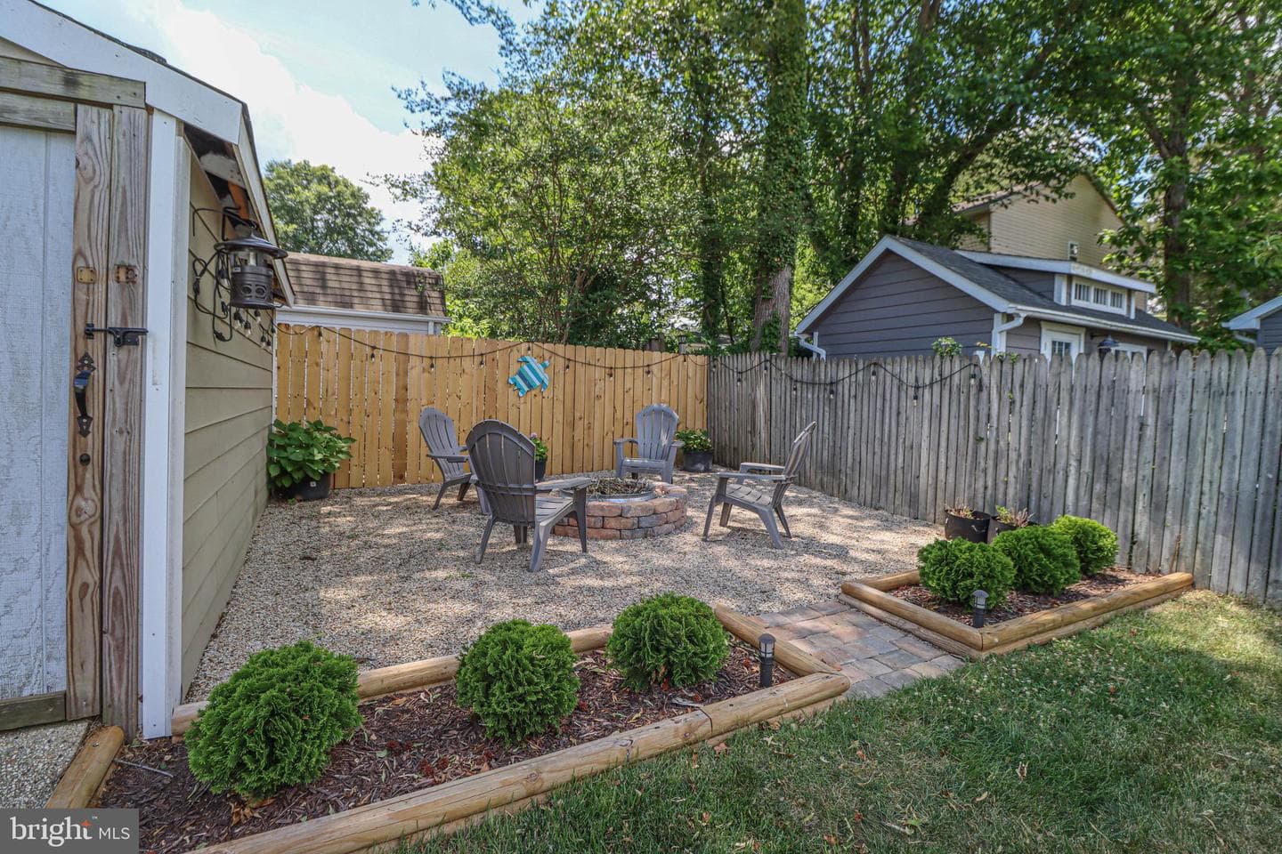 914 Holly Avenue photo 35