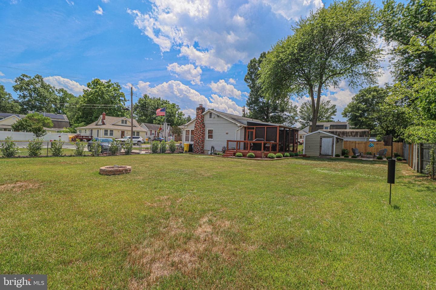 914 Holly Avenue photo 39