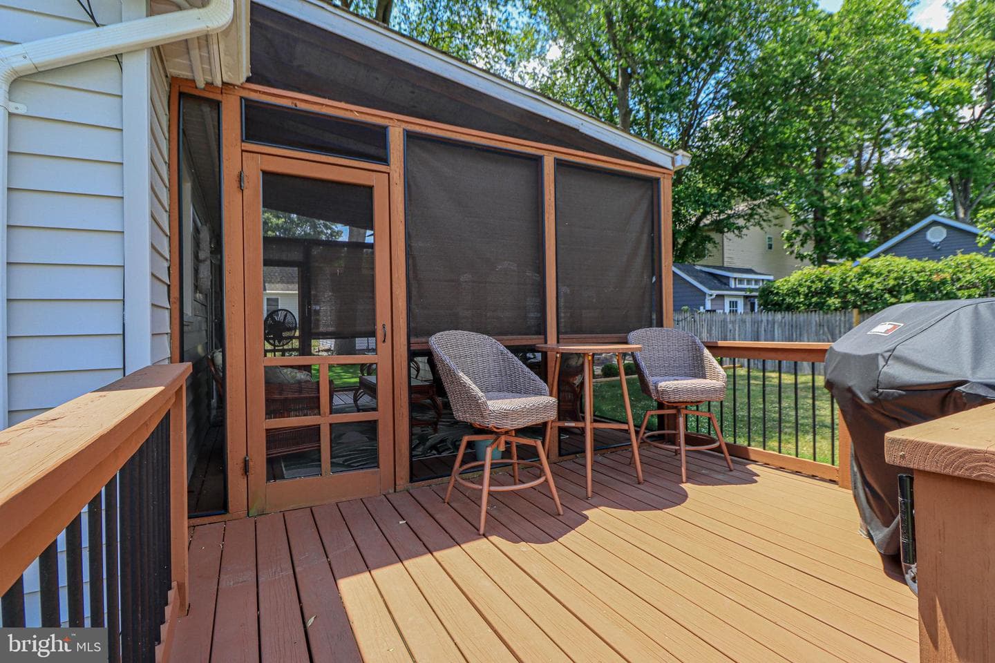 914 Holly Avenue photo 43