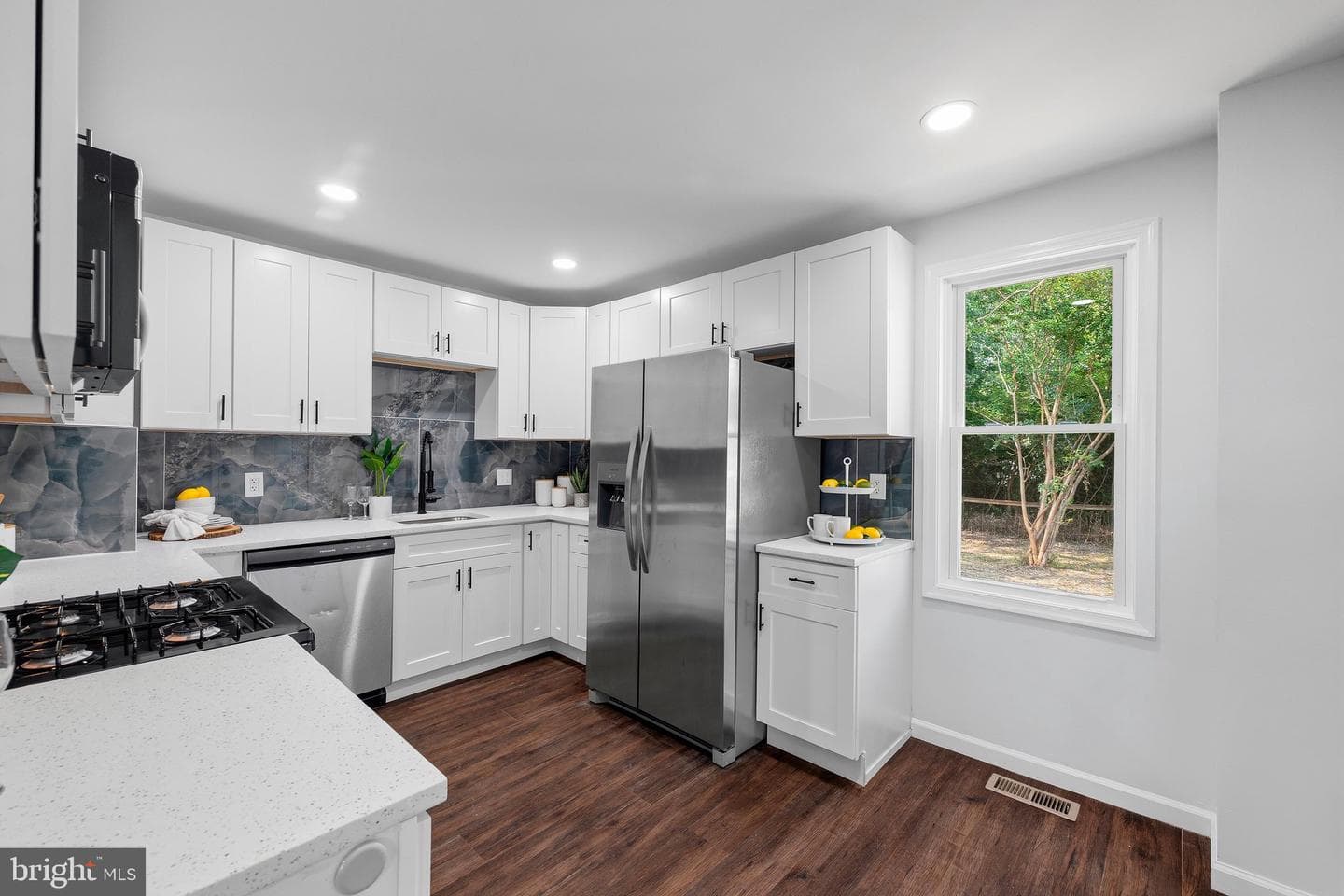 7529 Baltimore Annapolis Boulevard photo 4