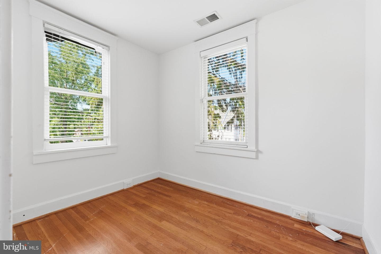 137 Monticello Avenue photo 26