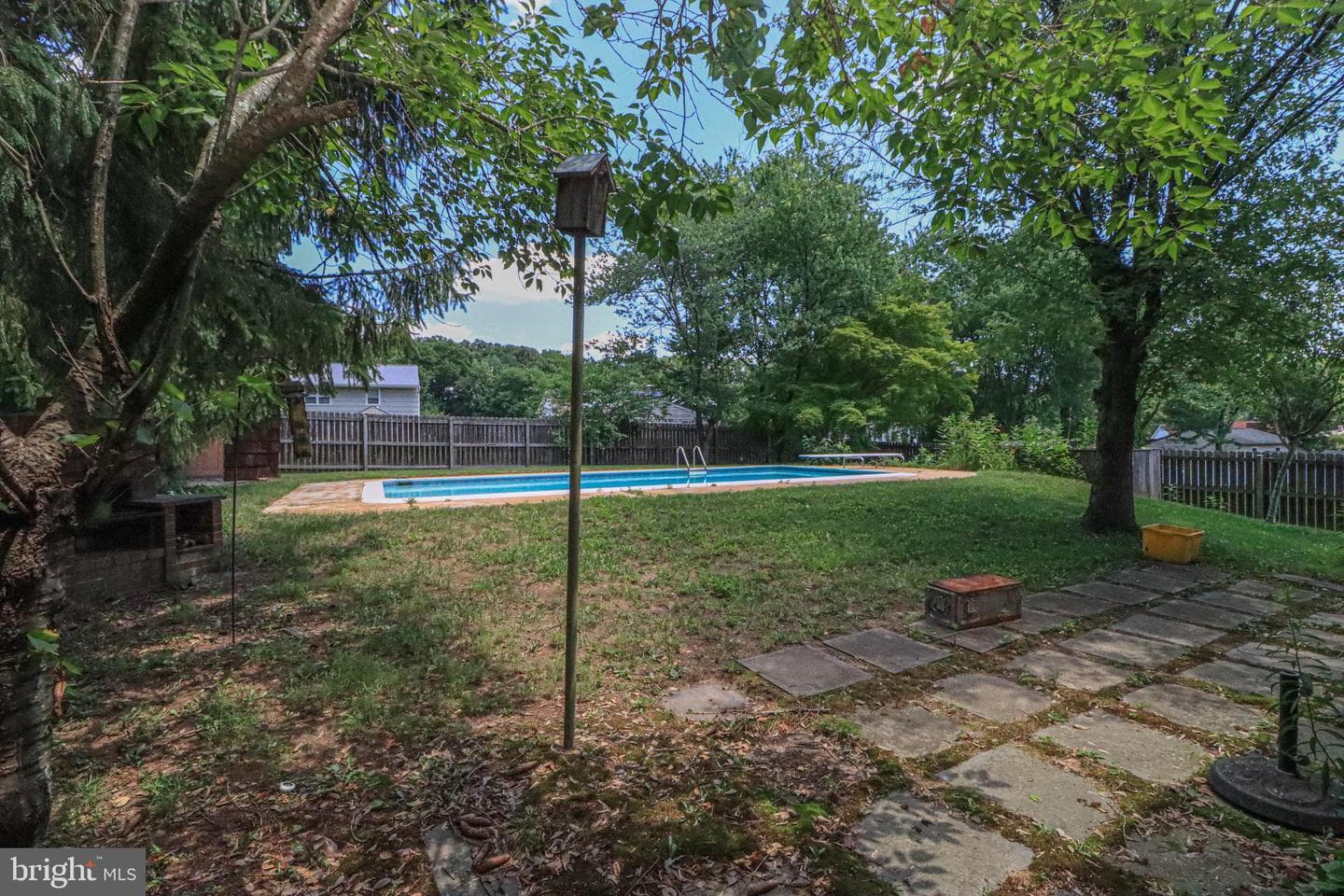 490 Williamsburg Lane photo 38