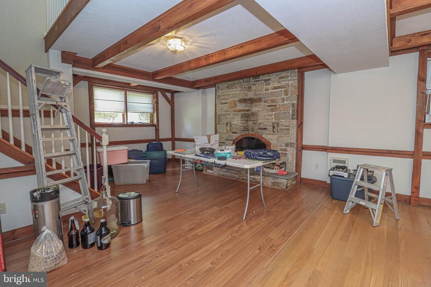 490 Williamsburg Lane photo 6