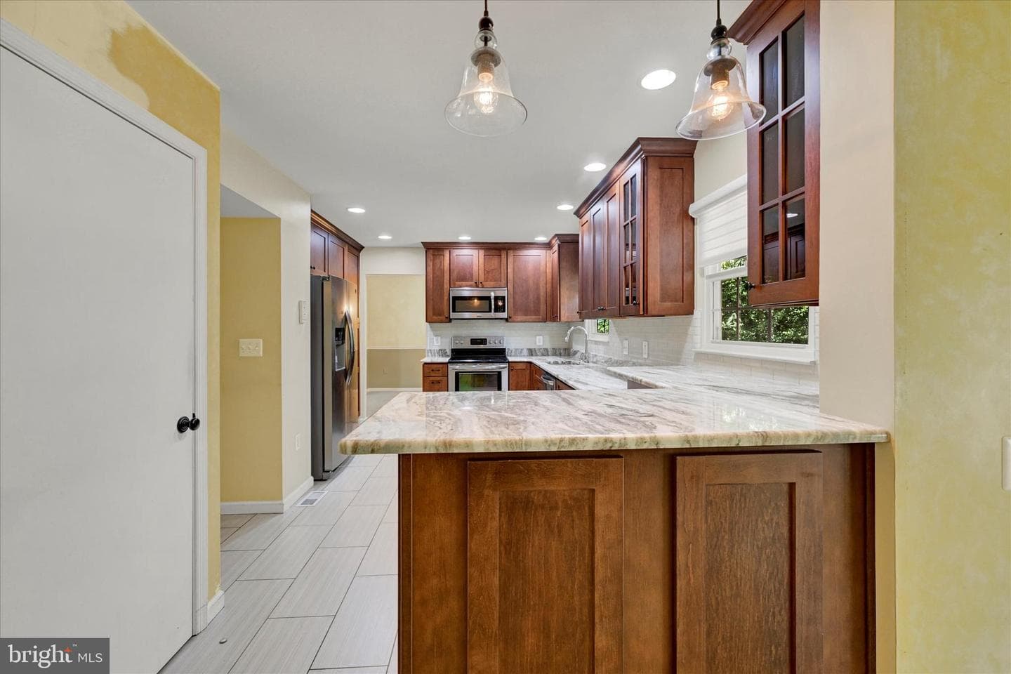 268 Shakespeare Drive photo 20