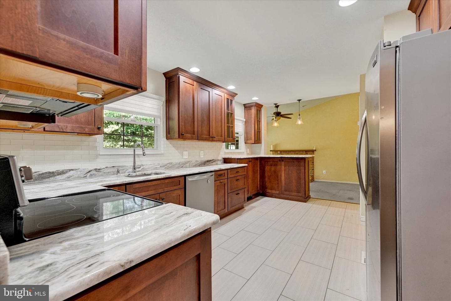 268 Shakespeare Drive photo 24