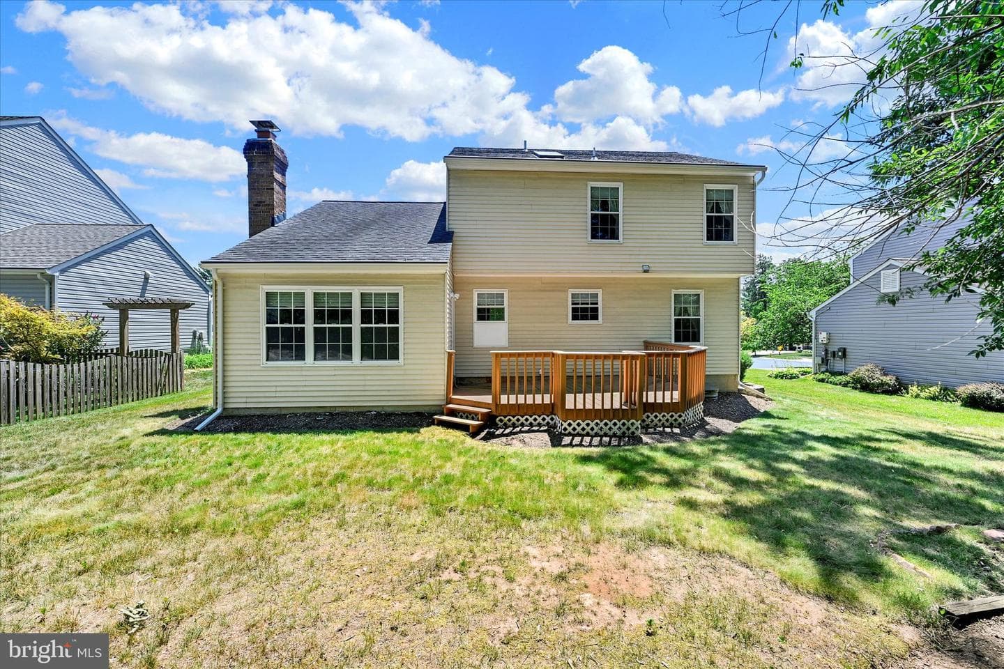 268 Shakespeare Drive photo 3