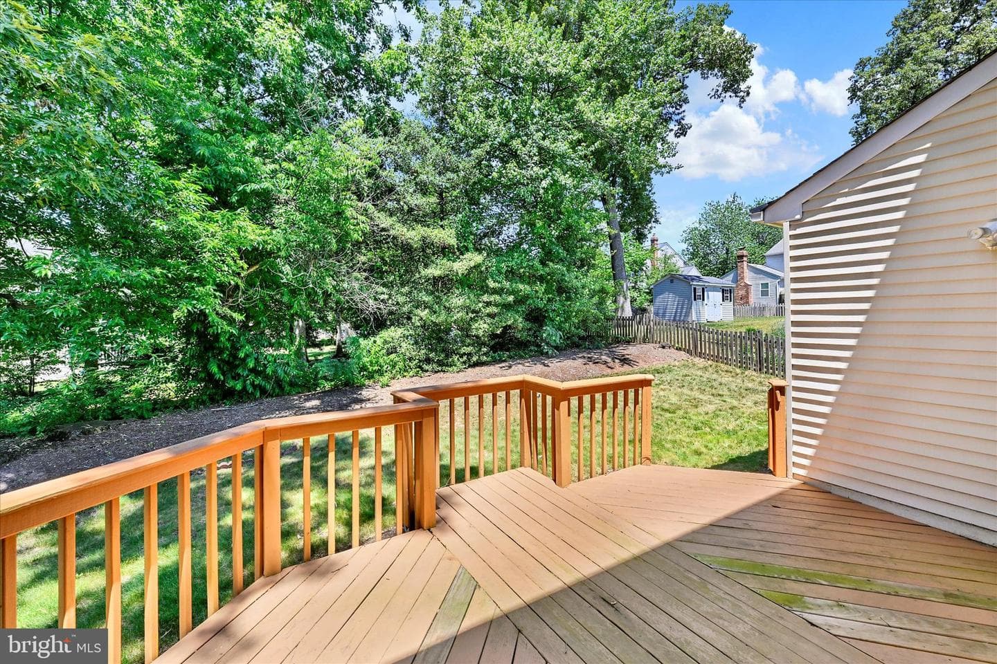 268 Shakespeare Drive photo 32