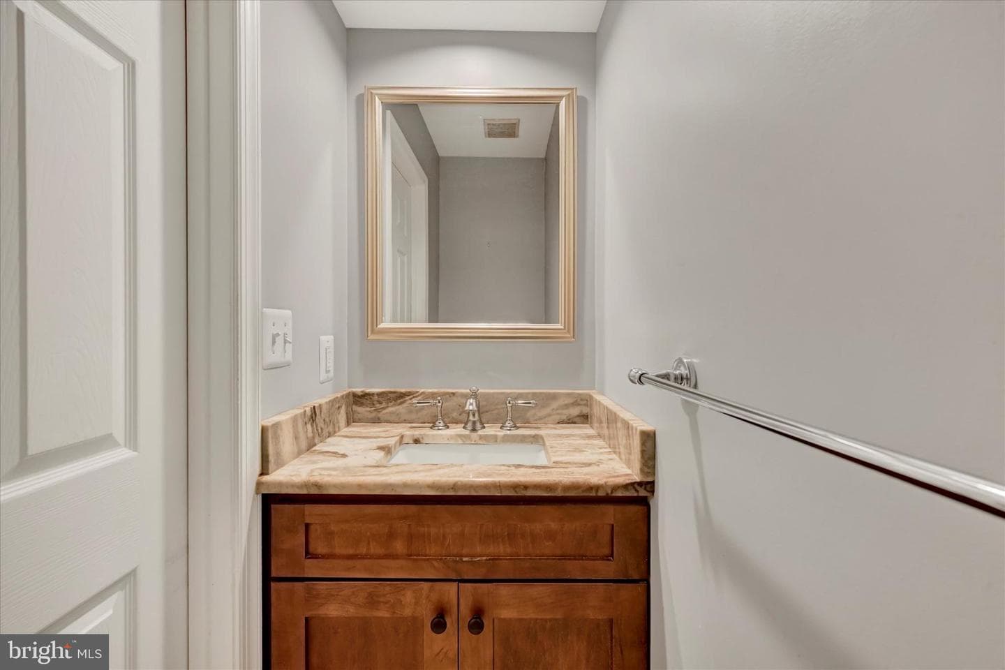 268 Shakespeare Drive photo 36
