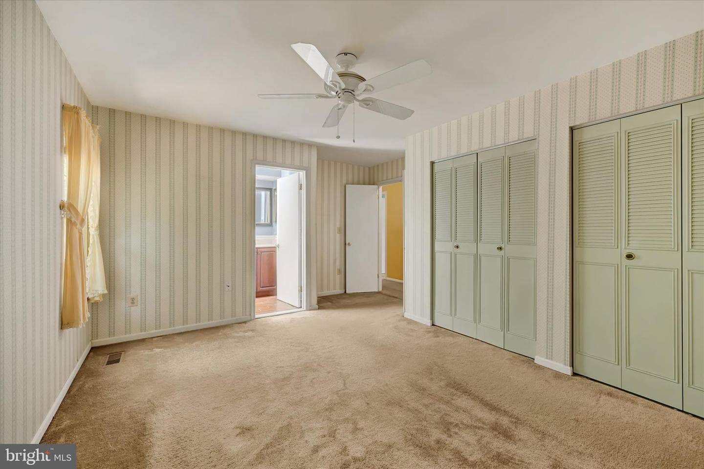 268 Shakespeare Drive photo 41
