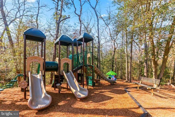 268 Shakespeare Drive photo 81