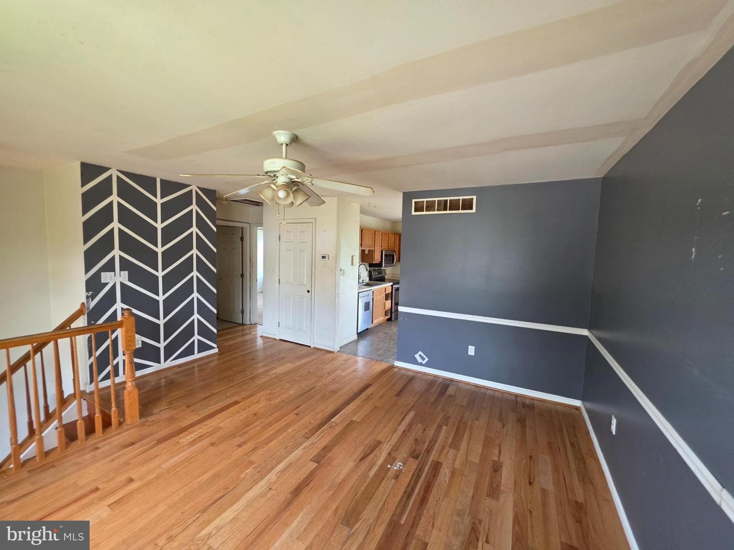 5705 Redmond Street photo 12