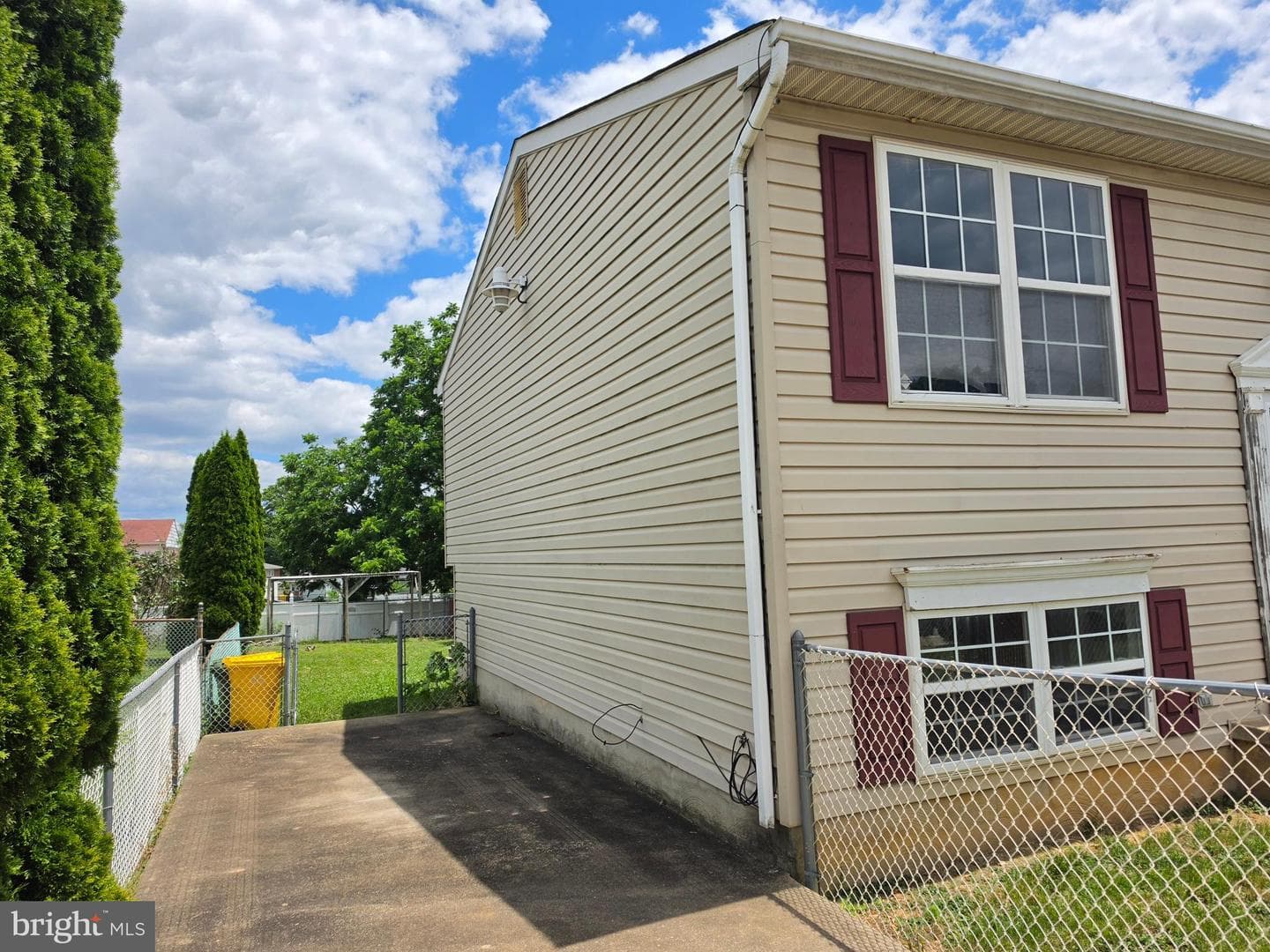 5705 Redmond Street photo 3