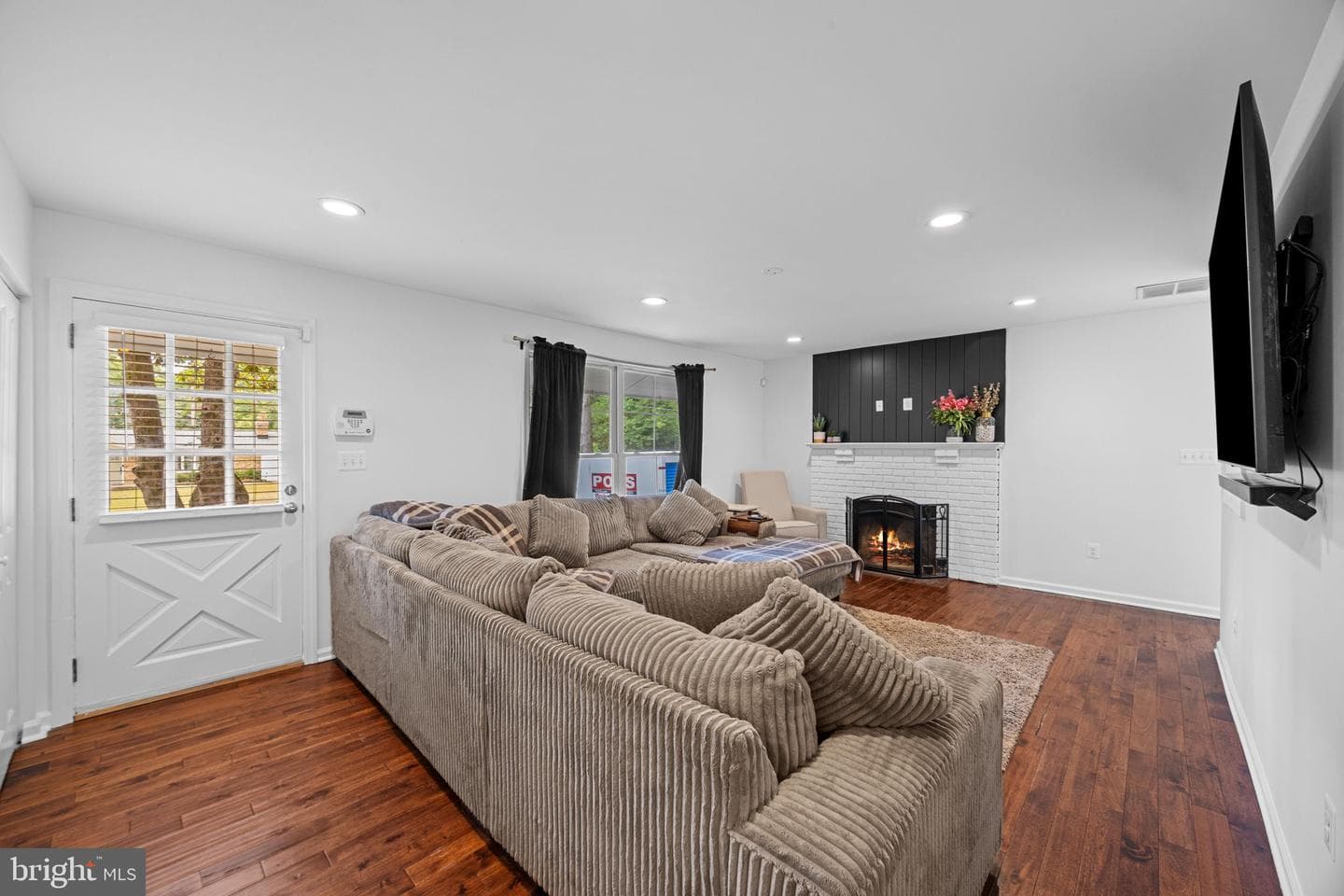 108 Maple Drive photo 5