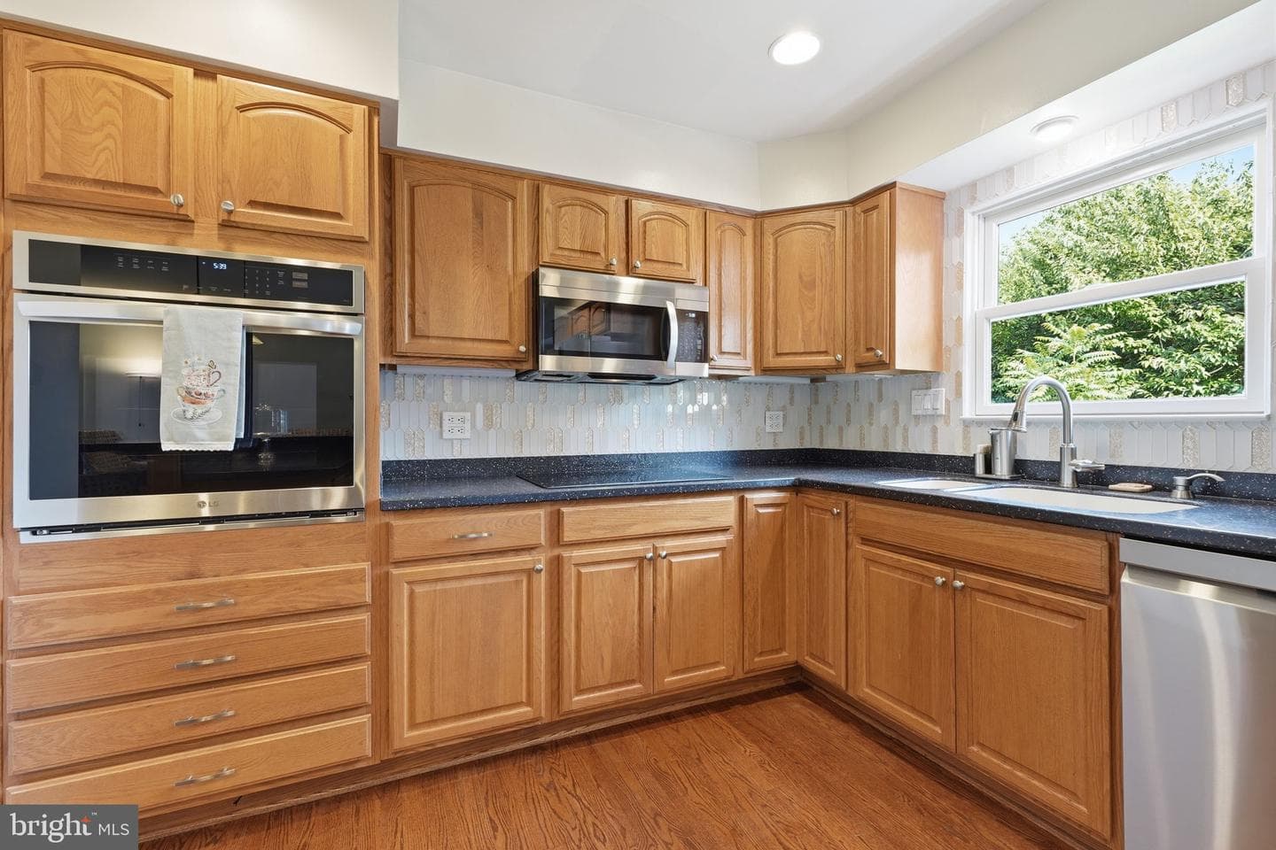 8418 Geneva Road photo 4