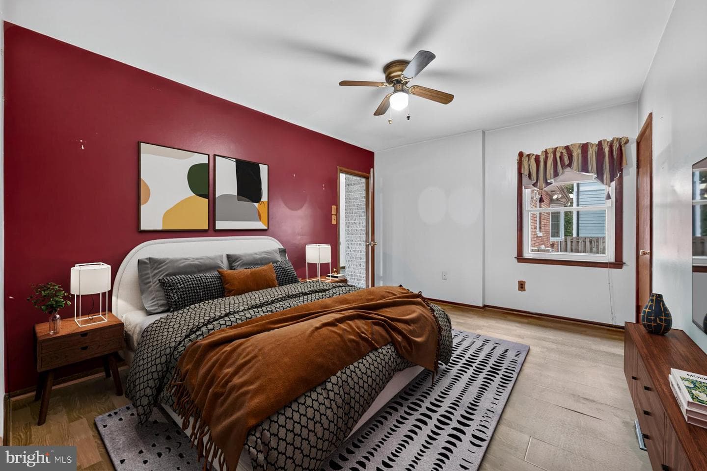 1098 Magothy Circle photo 18