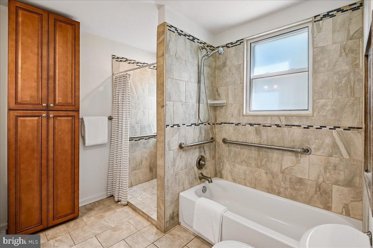 201 Scott Avenue photo 14