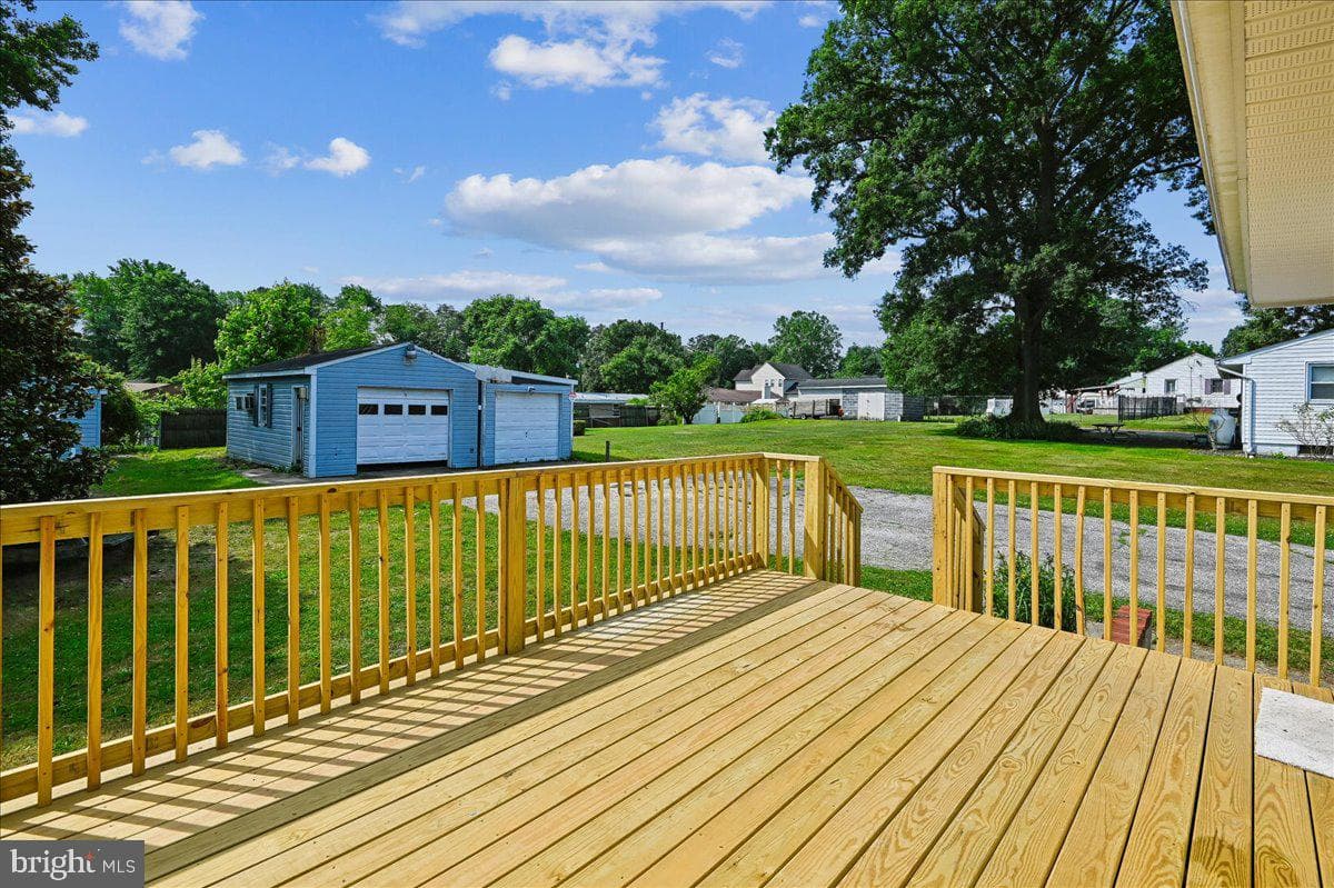201 Scott Avenue photo 29