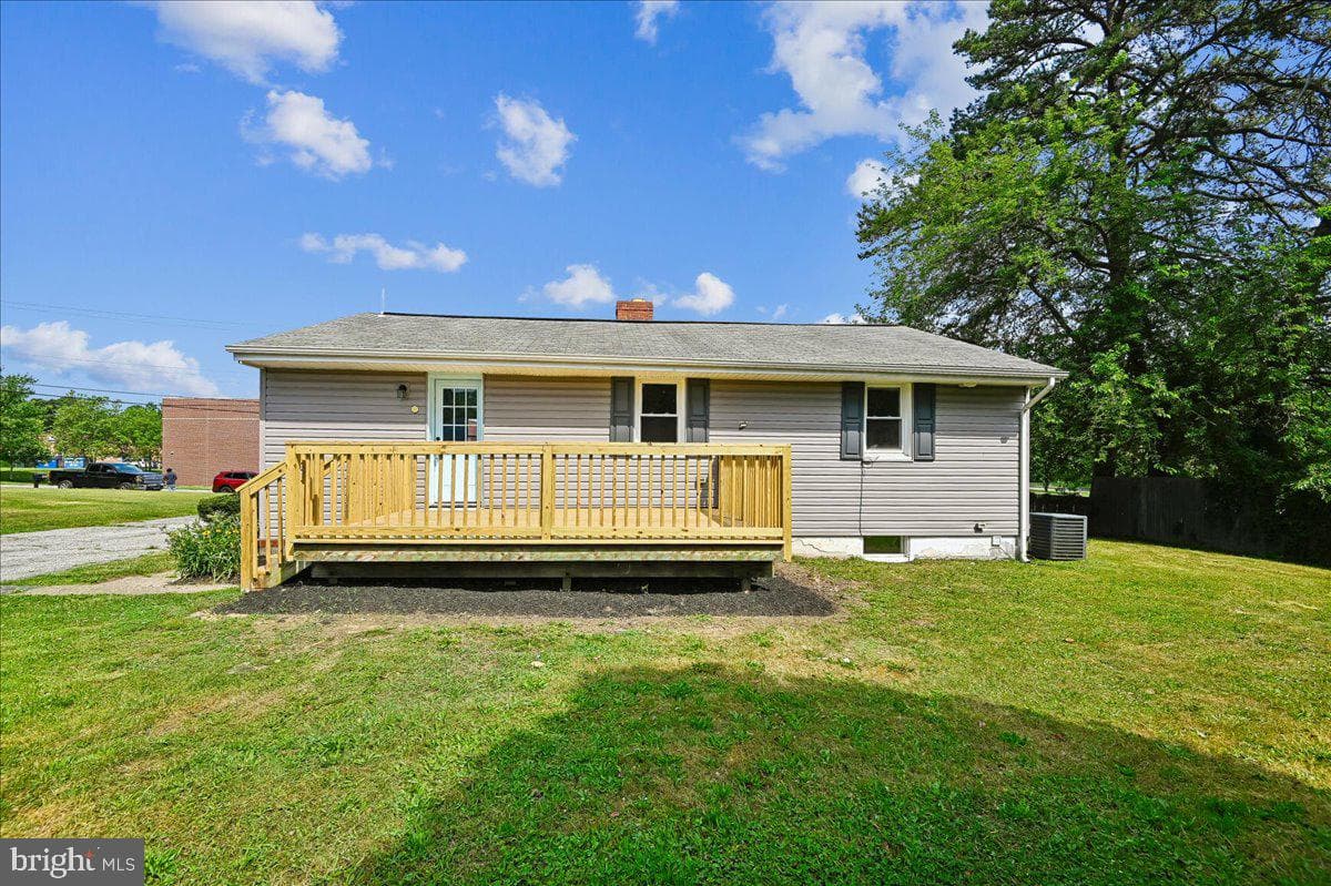 201 Scott Avenue photo 31