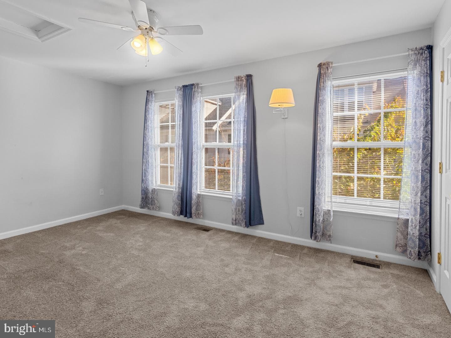 6609 Fable Court photo 14