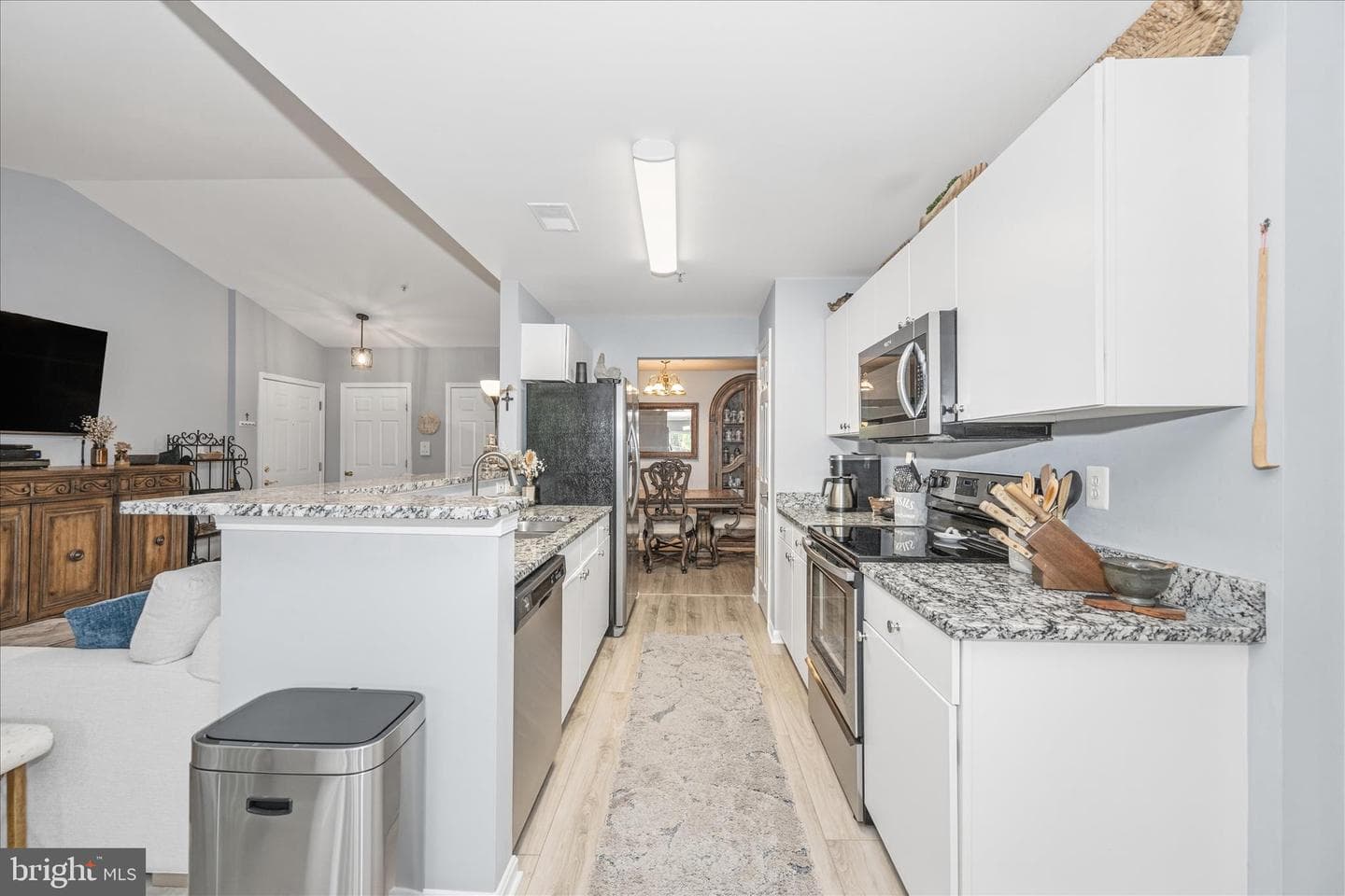 501 Mathias Hammond Way #301 photo 16