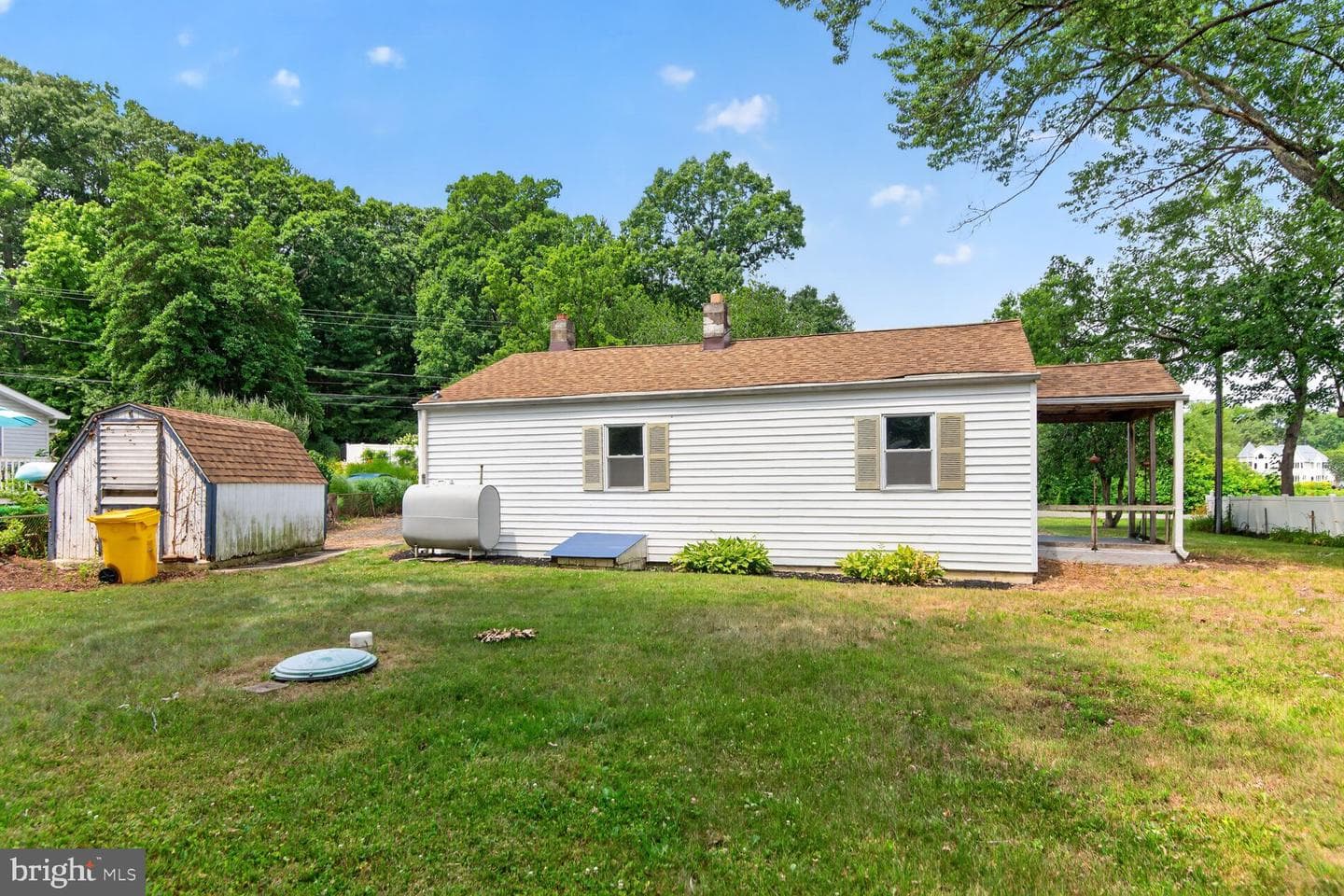 303 Holly Road photo 21