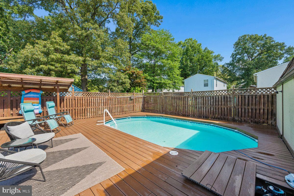 304 Washington Boulevard photo 2