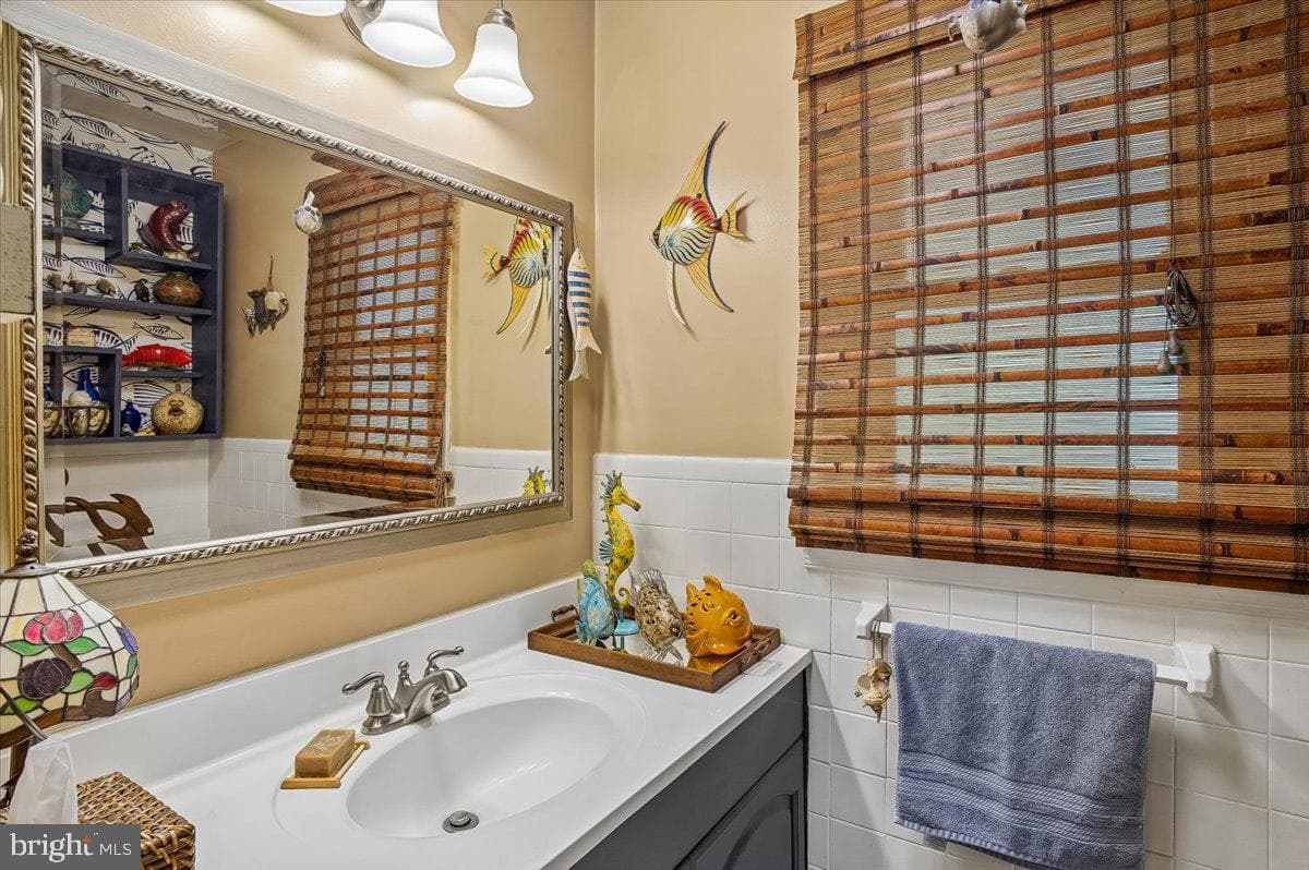 278 Hillsmere Drive photo 15