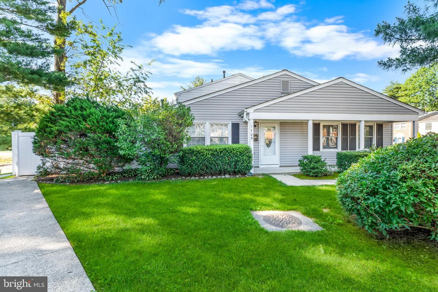1709 Gunwood Place