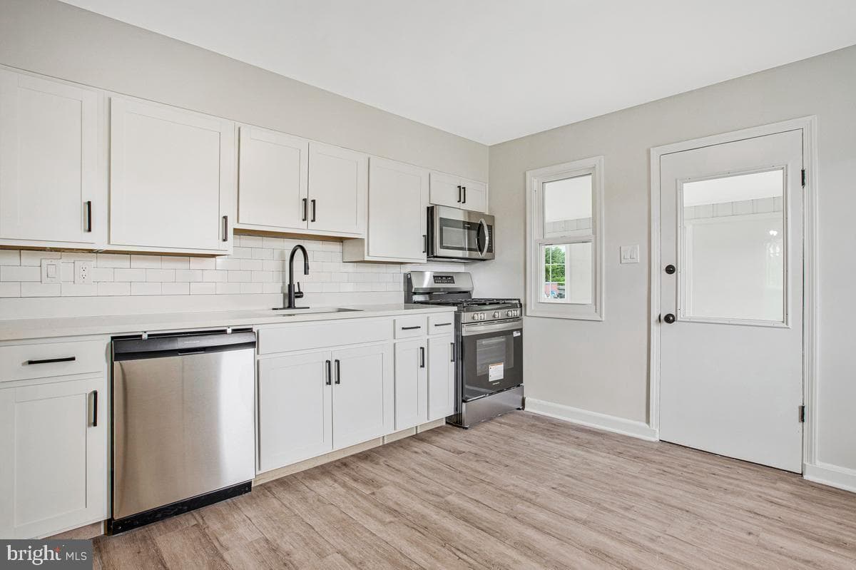 906 Hammonds Lane, Baltimore