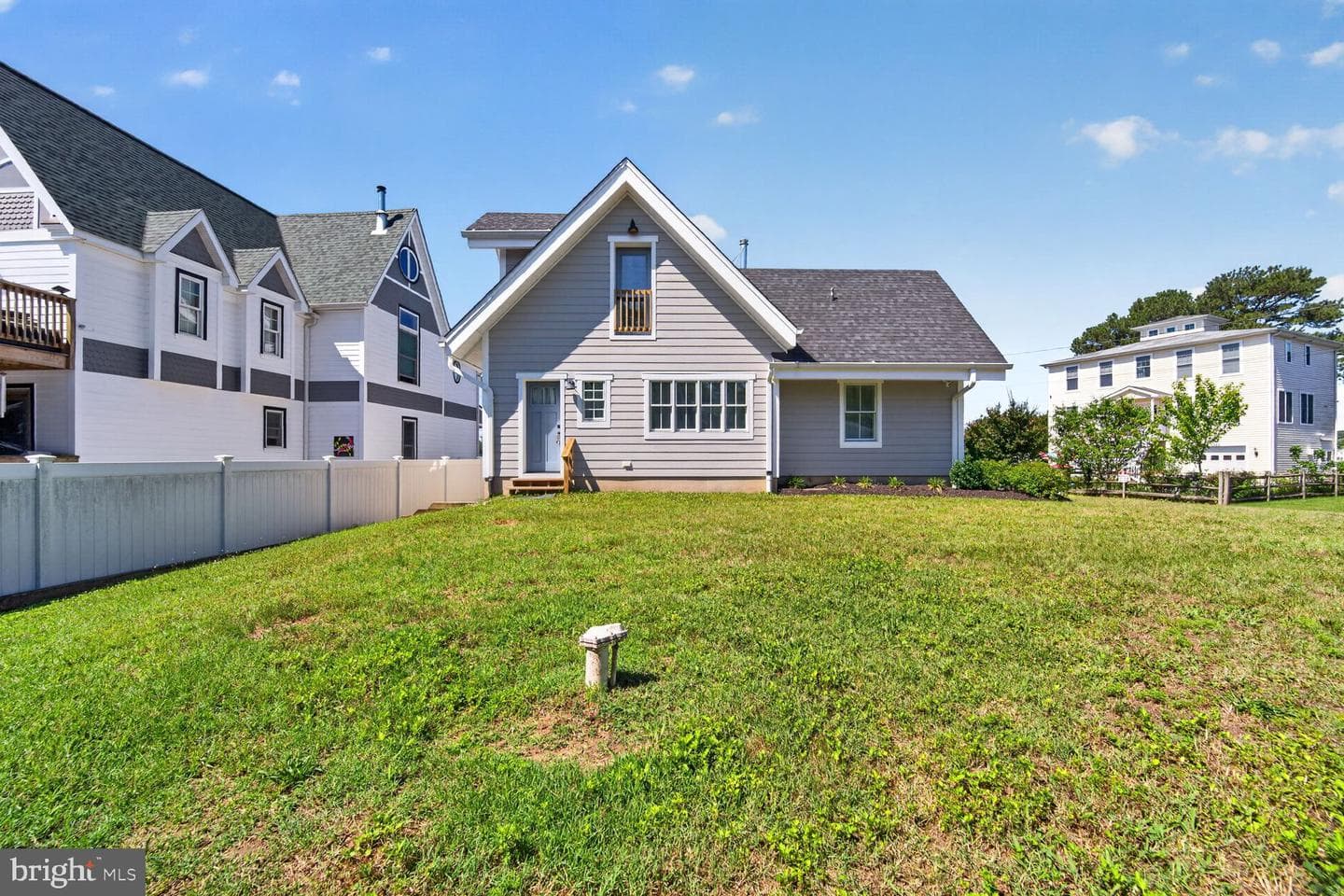 626 Irvin Avenue photo 32