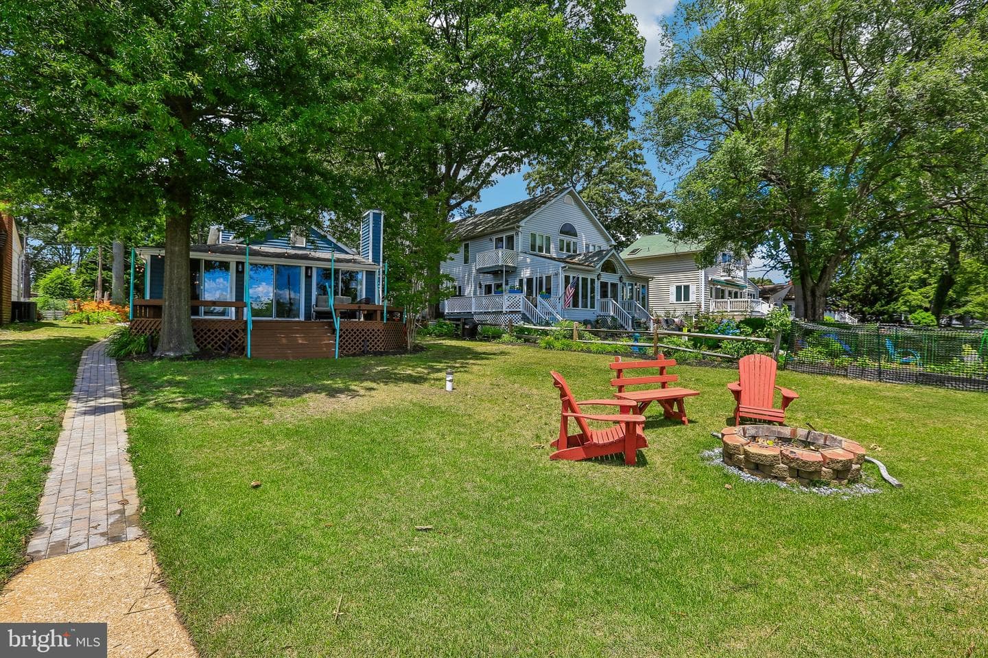 275 Gibson Road photo 32